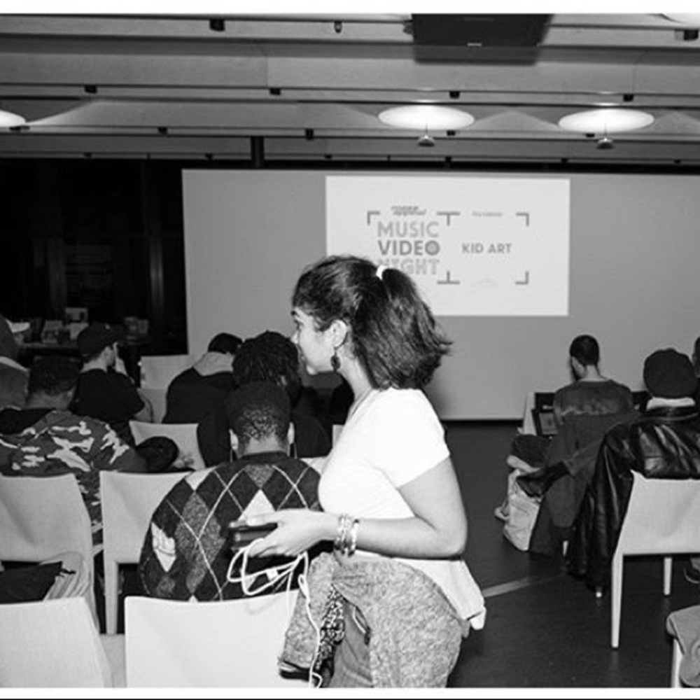 Meet your Posher, Maya